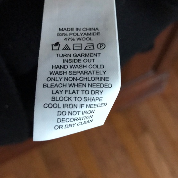 NWT Kate spade embellished sweater - Picture 6 of 6